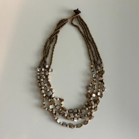 Set of 7 assorted costume jewelry colorful necklaces - Picture 4 of 8